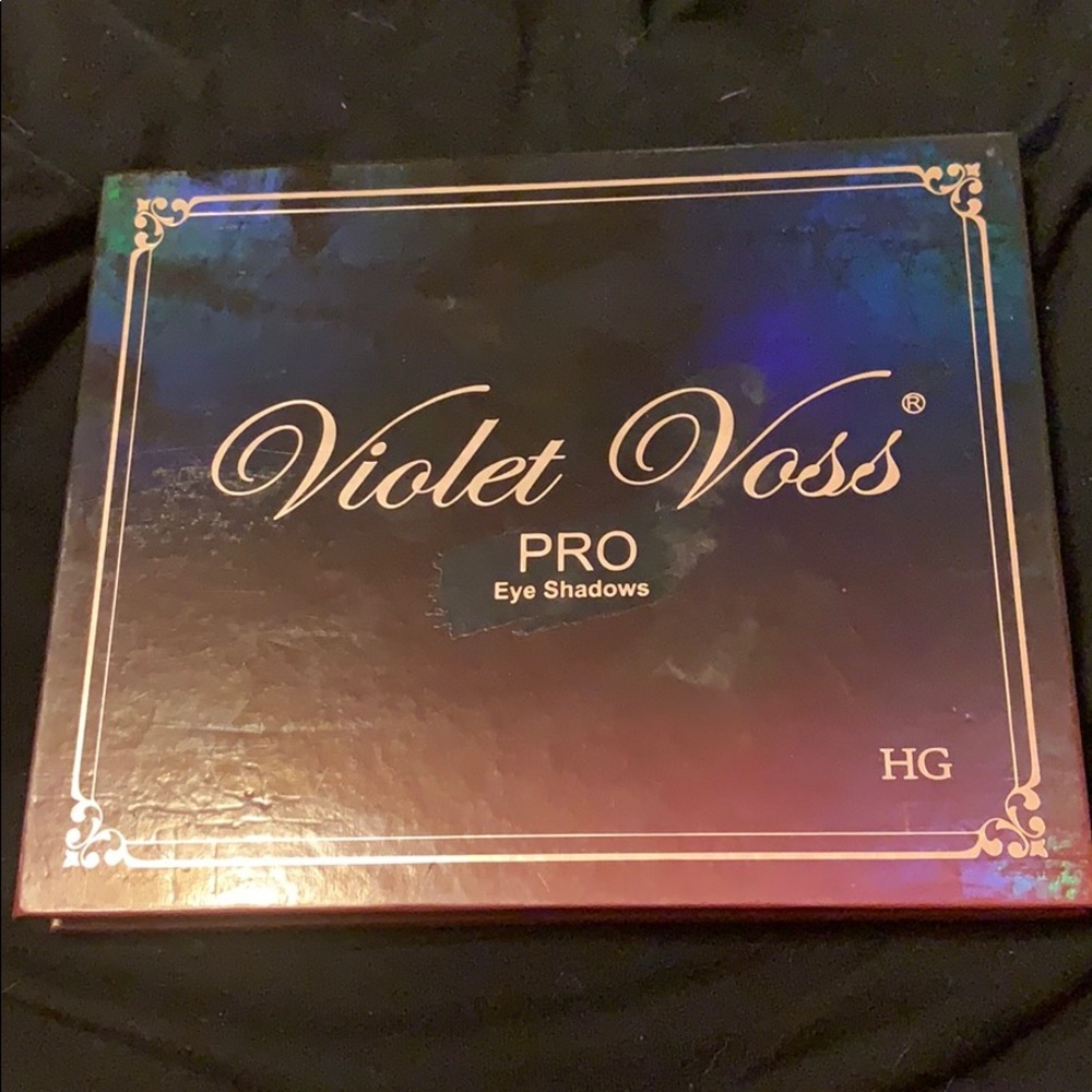 HG Violet Voss pro eyeshadows
